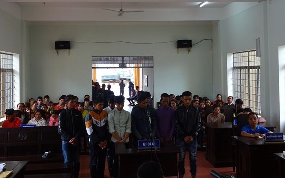 Krông Năng&#x3A; Chín đối tượng đánh nhầm người lĩnh án