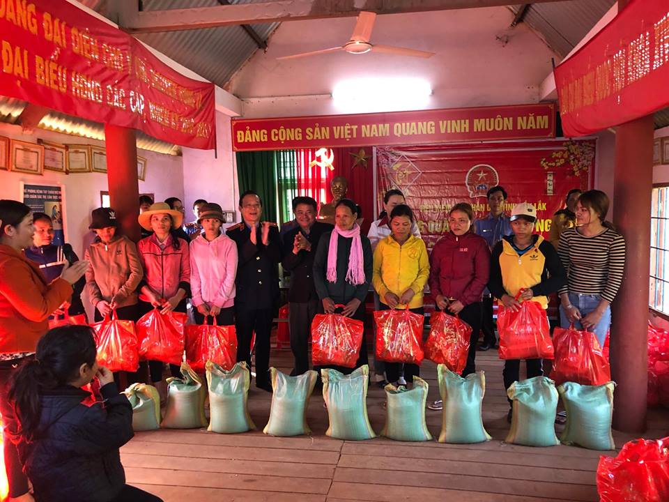 Ngành Kiểm sát nhân dân tỉnh Đắk Lắk&#x3A; Ấm áp tình Xuân