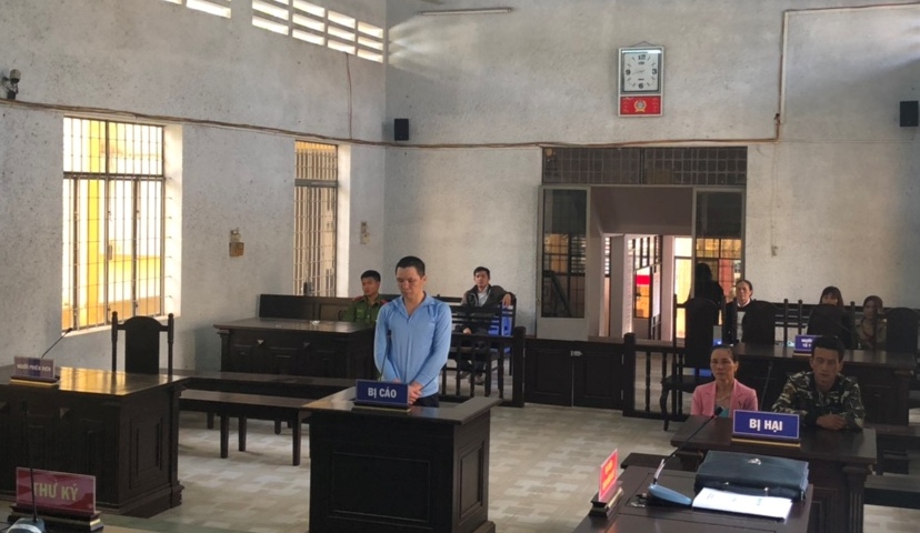 Côn đồ chém người gây 40&#x25; thương tích&#x3A; Vì không cho chơi giùm 1 ván bài