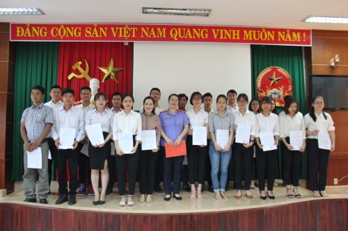 VKSND tỉnh Đắk Lắk tổ chức Lễ công bố và trao Quyết định tuyển dụng công chức