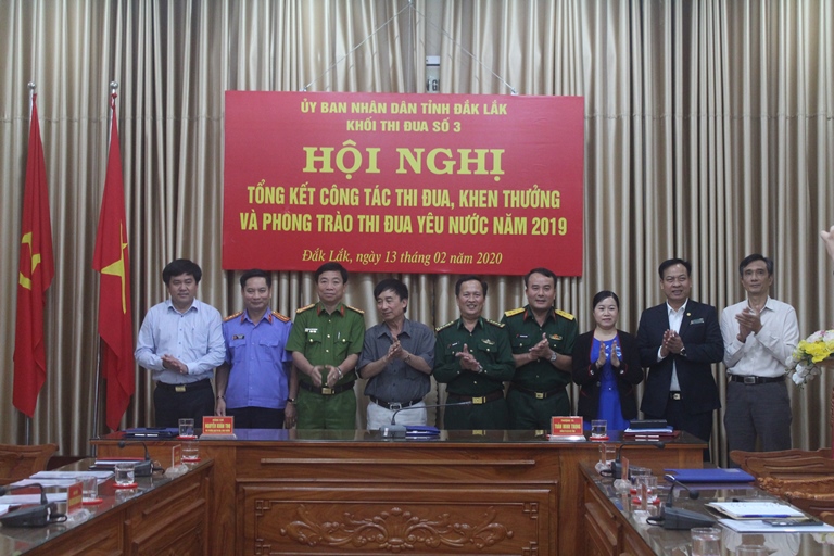 VKSND tỉnh Đắk Lắk cùng Khối thi đua số 3 tổng kết công tác thi đua, khen thưởng và phong trào thi đua yêu nước năm 2019