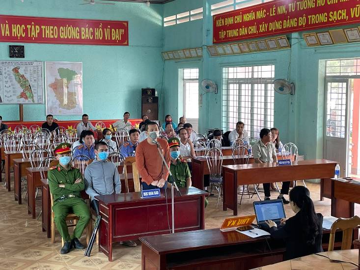 Ea Kar&#x3A; Xét xử lưu động phiên tòa hình sự rút kinh nghiệm đối với 02 vụ án “Tàng trữ trái phép chất ma túy”