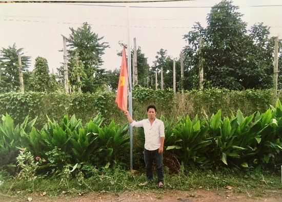 Phê chuẩn Quyết định khởi tố bị can đối tượng xúc phạm Quốc kỳ