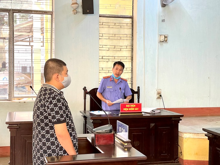 Phiên tòa rút kinh nghiệm chung trong vụ án Làm giả tài liệu và Lừa đảo chiếm đoạt tài sản