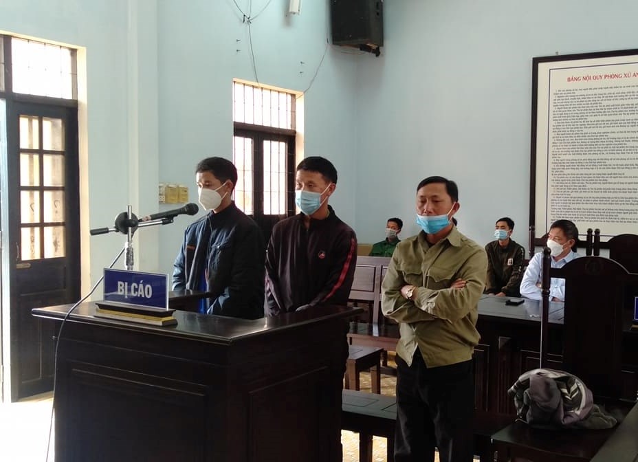 Lãnh án tù vì săn bắt thú rừng để “cải thiện bữa ăn”