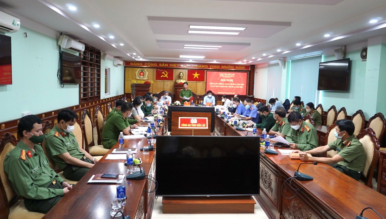 Khối thi đua số 3 UBND tỉnh Đắk Lắk tổng kết công tác thi đua khen thưởng năm 2021