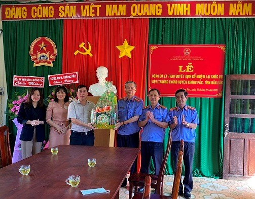 Thường trực Huyện ủy thăm, chúc Tết VKSND huyện Krông Pắc