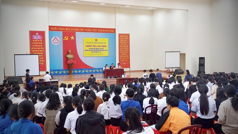 VKSND tỉnh Đắk Lắk tổ chức phiên toà giả định tuyên truyền phòng, chống ma tuý học đường
