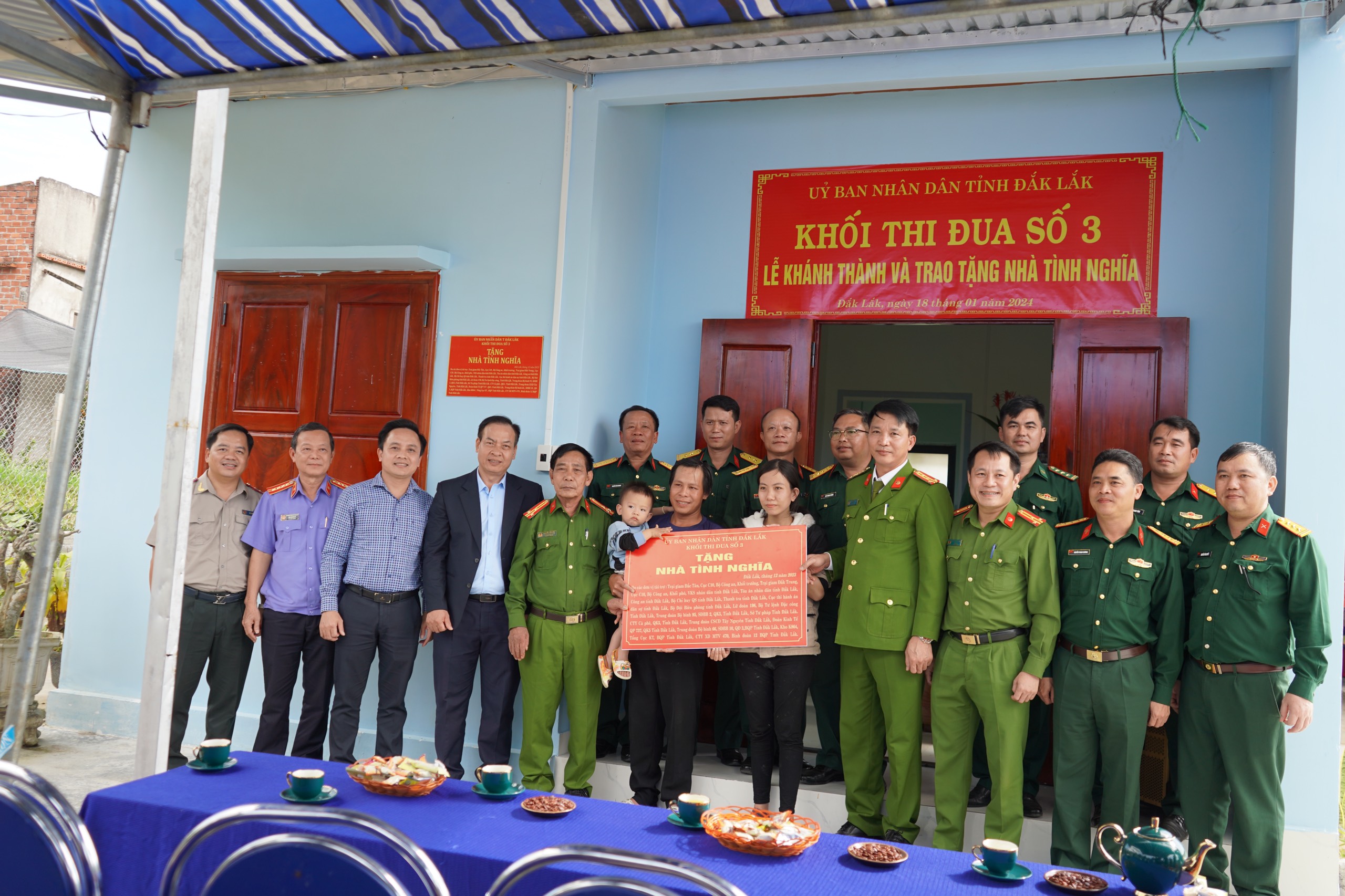 VKSND tỉnh Đắk Lắk phối hợp tặng nhà tình nghĩa gia đình đặc biệt khó khăn