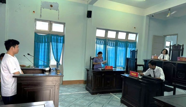 Gây tai nạn chết người rồi bỏ trốn, tài xế lĩnh 03 năm tù