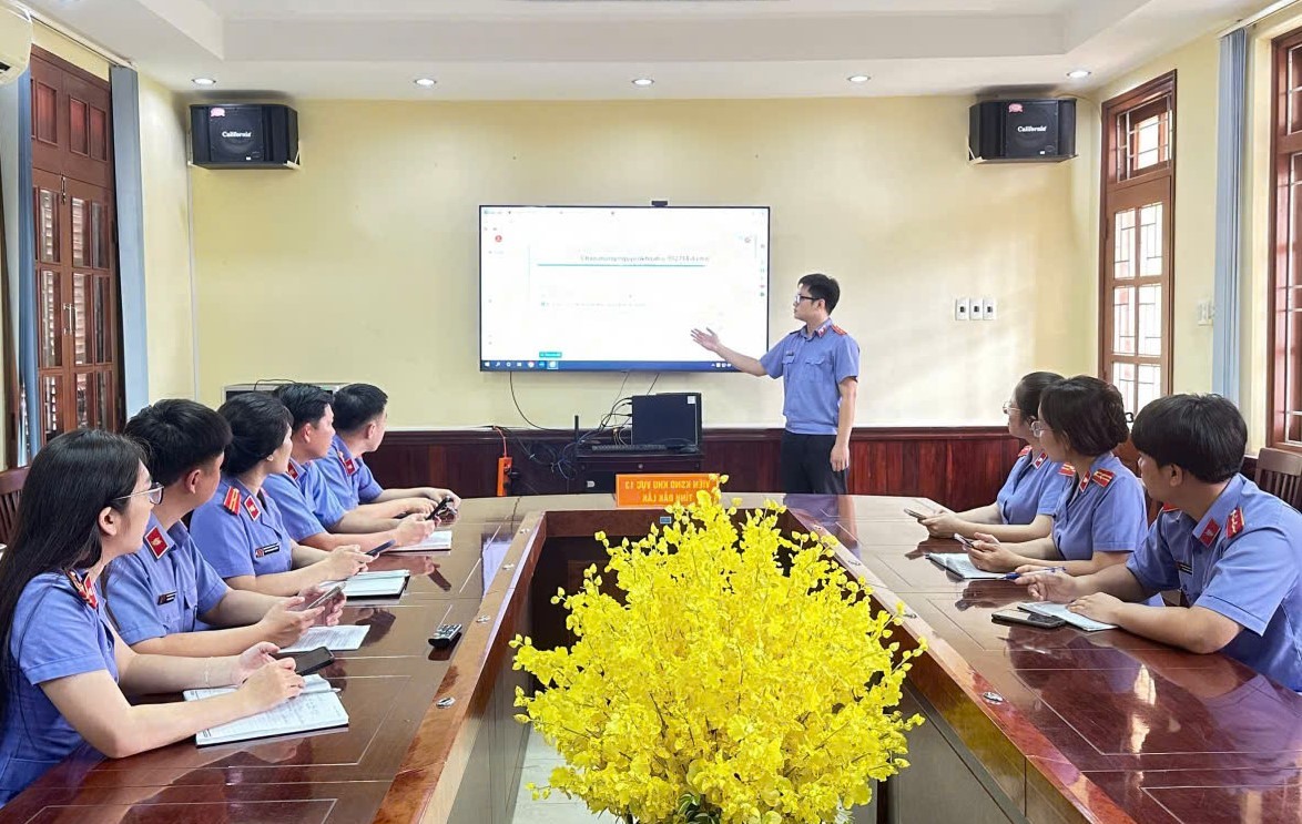 VKSND khu vực 13 đẩy mạnh phong trào “Bình dân học vụ số” - Chuyên đề Trí tuệ nhân tạo