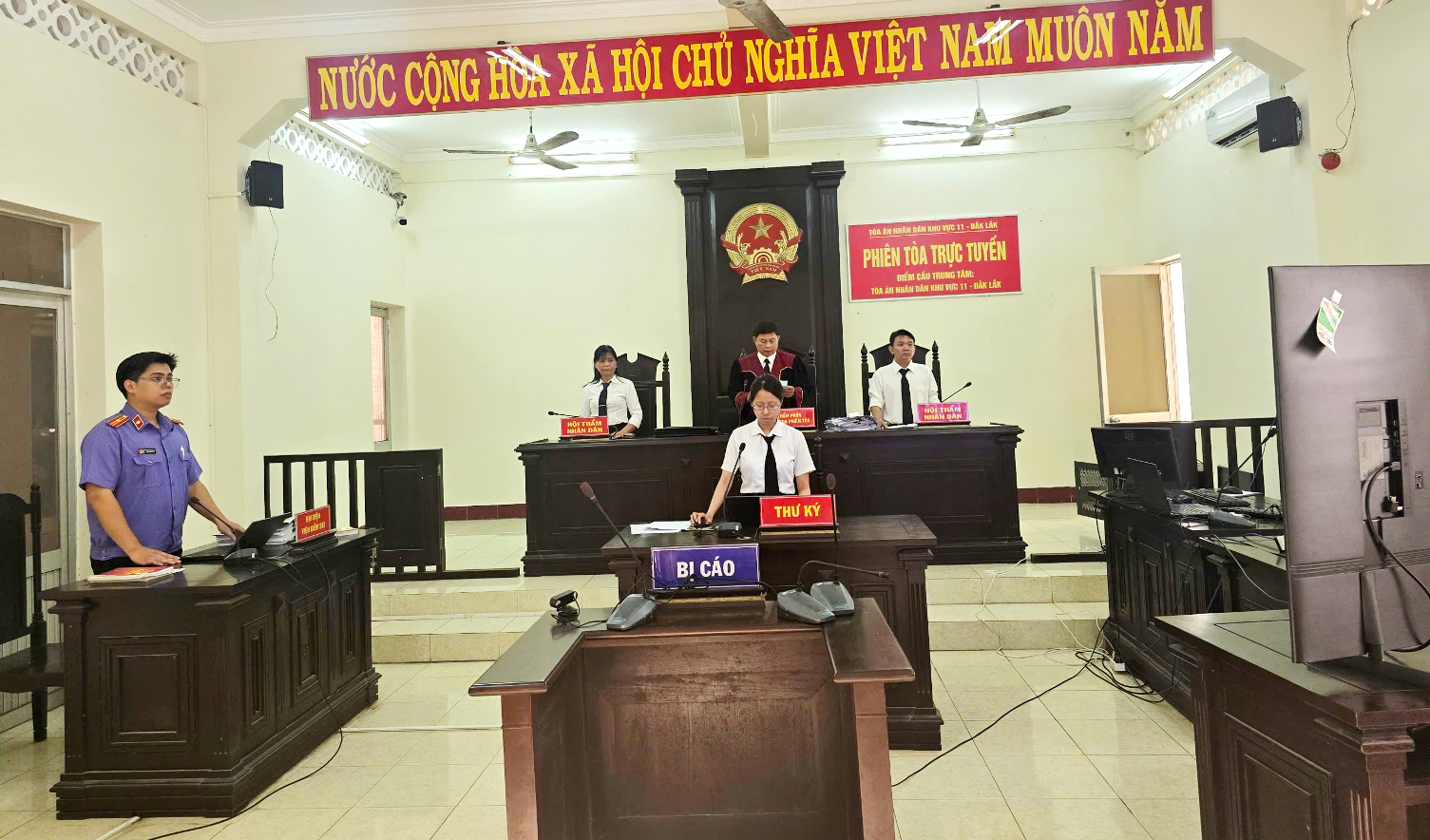 21 năm tù dành cho cặp tình nhân mua bán, tàng trữ  trái phép chất ma tuý