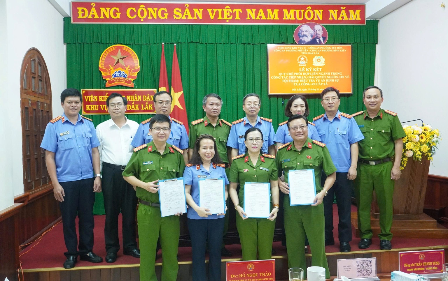 VKSND khu vực 11 chủ trì Lễ ký kết quy chế phối hợp với Công an các phường trên địa bàn