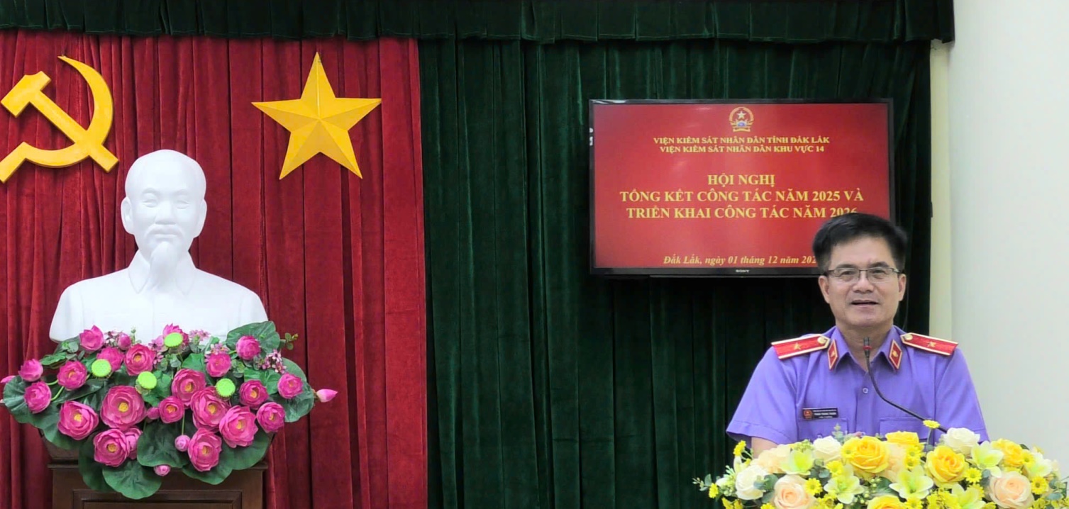 VKSND khu vực 14 tổ chức Hội nghị tổng kết công tác năm 2025, triển khai công tác kiểm sát năm 2026 và ký Quy chế phối hợp với công an xã, phường