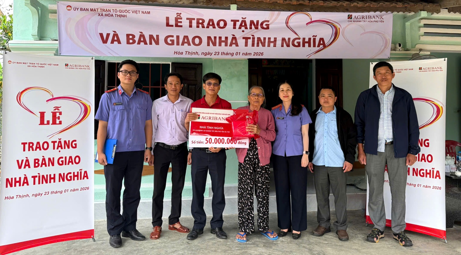 VKSND khu vực 13, tỉnh Đắk Lắk chung tay cùng địa phương trao tặng nhà tình nghĩa