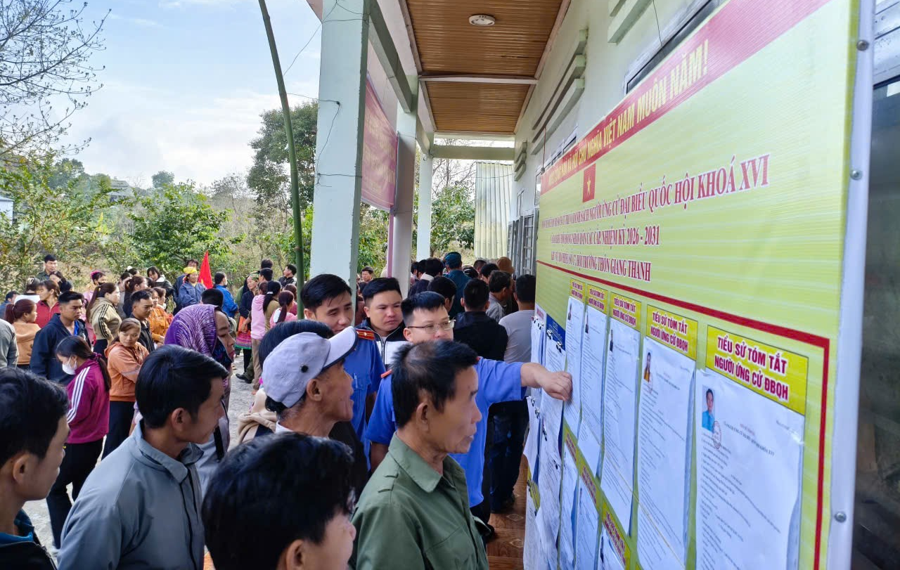 VKSND khu vực 10 phối hợp UBND các xã bảo đảm quyền bầu cử cho mọi công dân trong Ngày hội toàn dân đi bầu cử